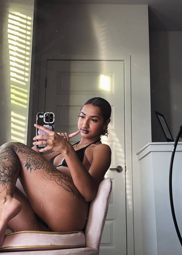 Am Available Now💙Incall or Outcall💖Car call/Hotel Fun💖Young And Horney Sexy girl 🔥Add me on Snapchat 👻 annabelle241093 - Image 2